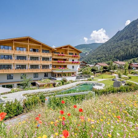 Tilia Living - B&B Mit Dem Komfort Eines Kleinen, Feinen Hotels Ried im Oberinntal Extérieur photo