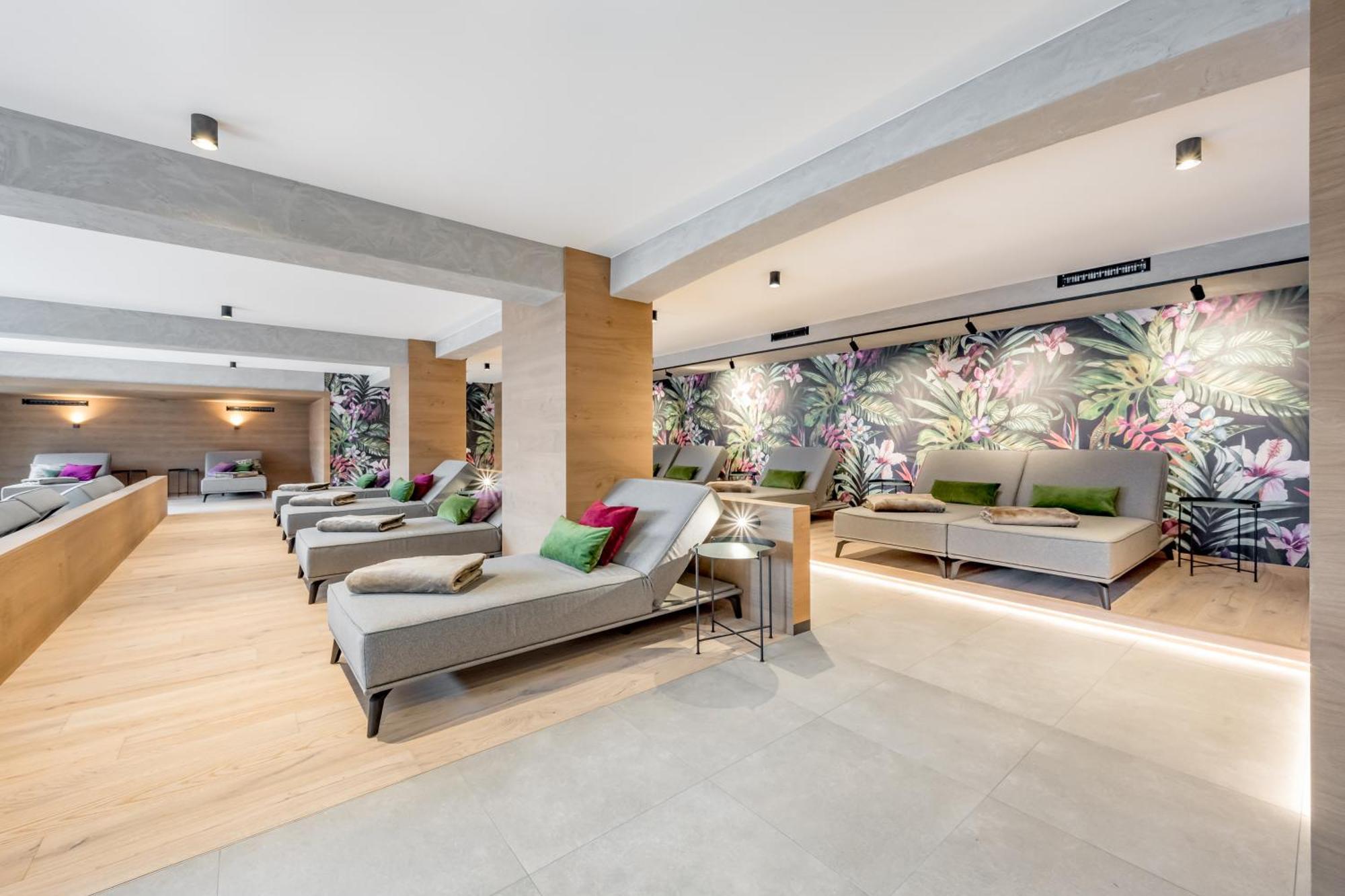 Tilia Living - B&B Mit Dem Komfort Eines Kleinen, Feinen Hotels Ried im Oberinntal Extérieur photo