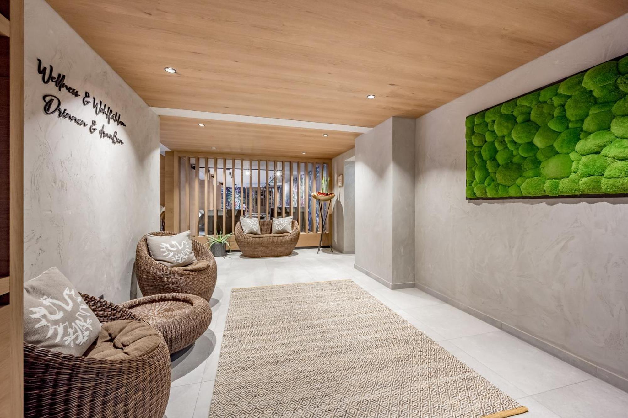 Tilia Living - B&B Mit Dem Komfort Eines Kleinen, Feinen Hotels Ried im Oberinntal Extérieur photo
