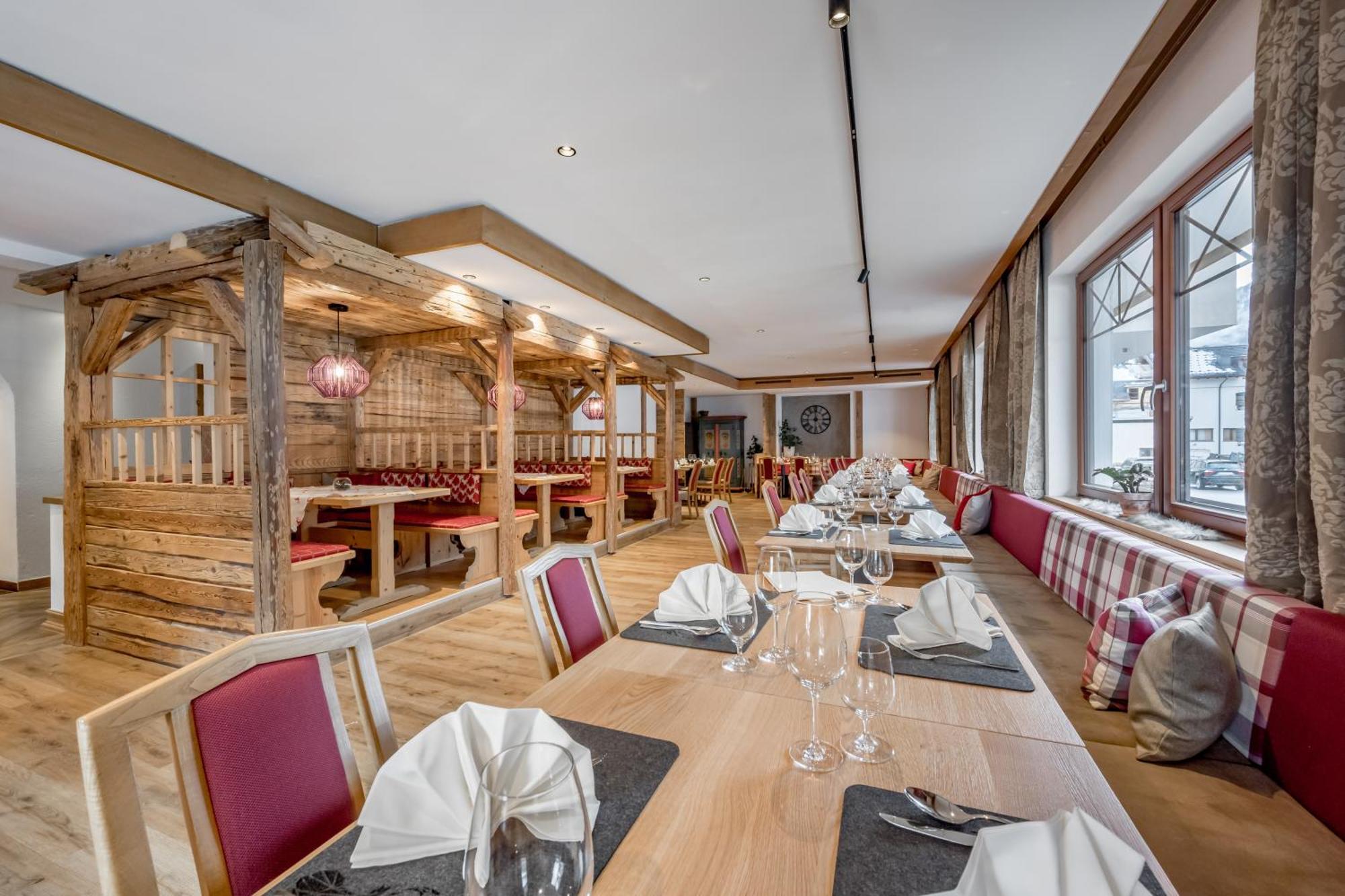 Tilia Living - B&B Mit Dem Komfort Eines Kleinen, Feinen Hotels Ried im Oberinntal Extérieur photo