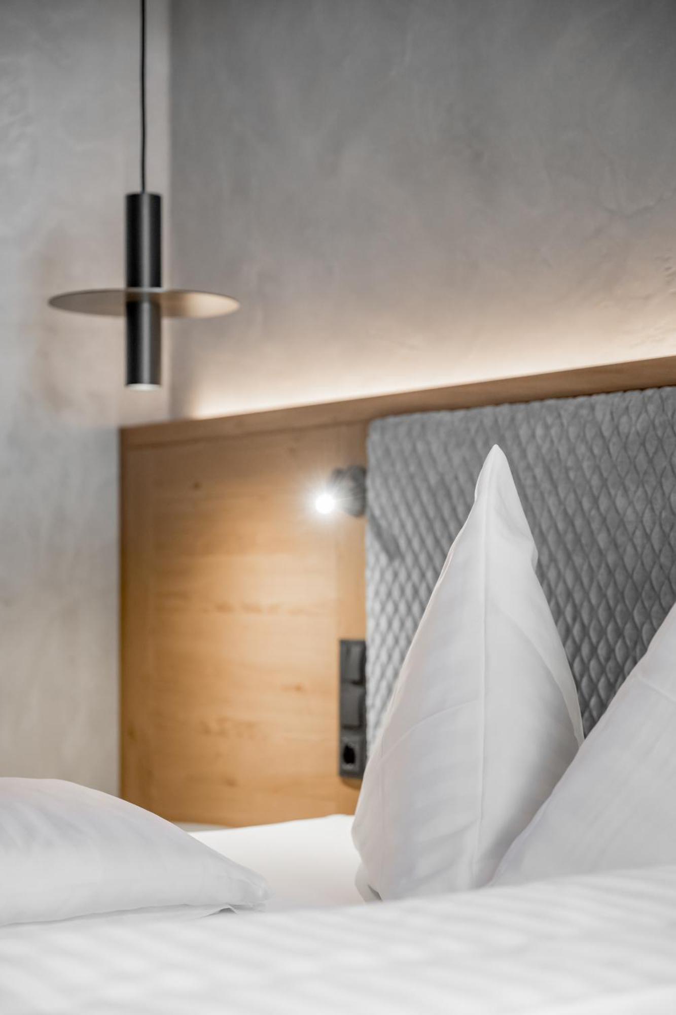 Tilia Living - B&B Mit Dem Komfort Eines Kleinen, Feinen Hotels Ried im Oberinntal Extérieur photo
