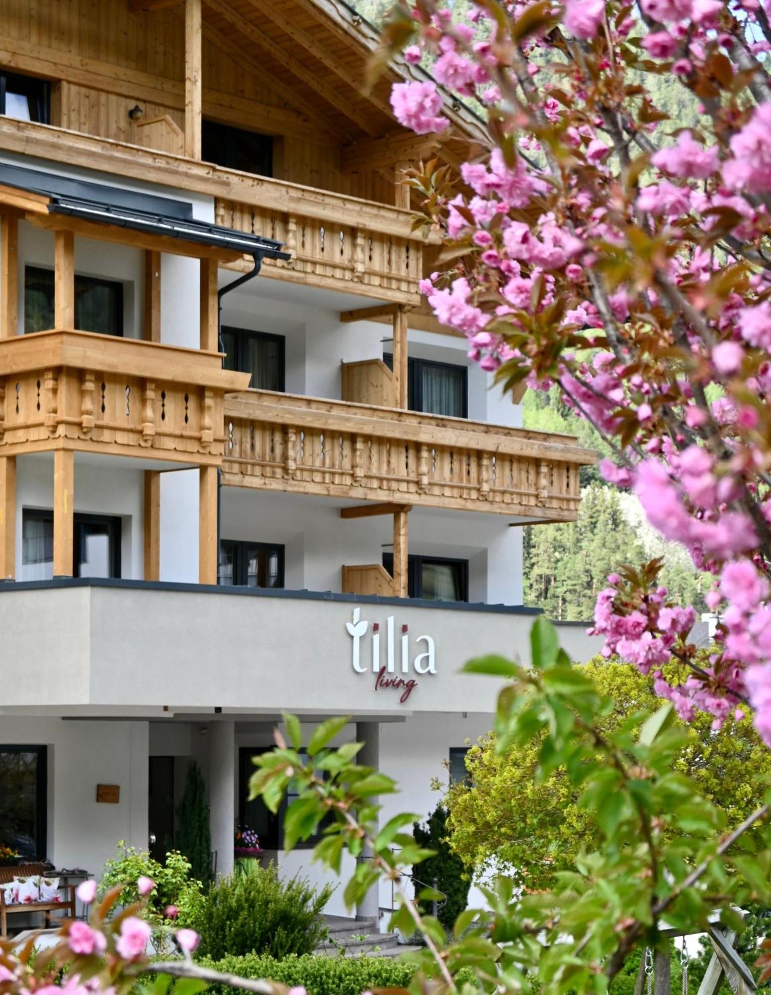 Tilia Living - B&B Mit Dem Komfort Eines Kleinen, Feinen Hotels Ried im Oberinntal Extérieur photo